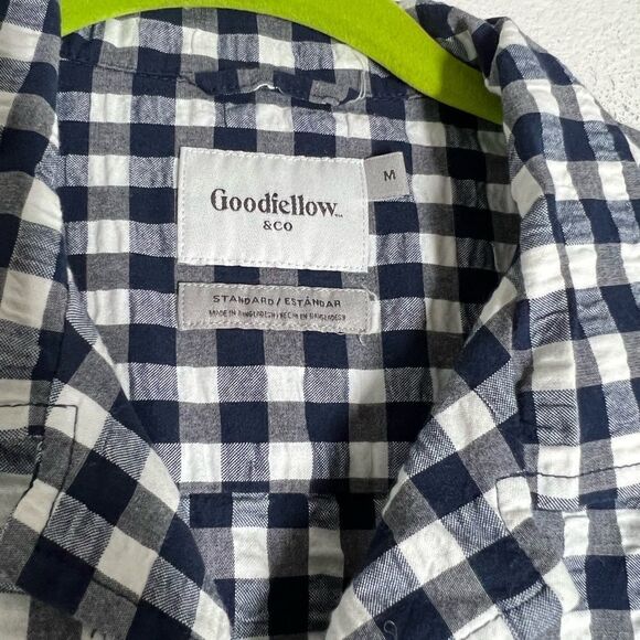 Goodfellow & Co. Short Sleeved Button-Up Navy/Black Plaid Seersucker - Sz M - Picture 5 of 11